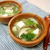 *チンゲン菜ときのこの中華スープ*